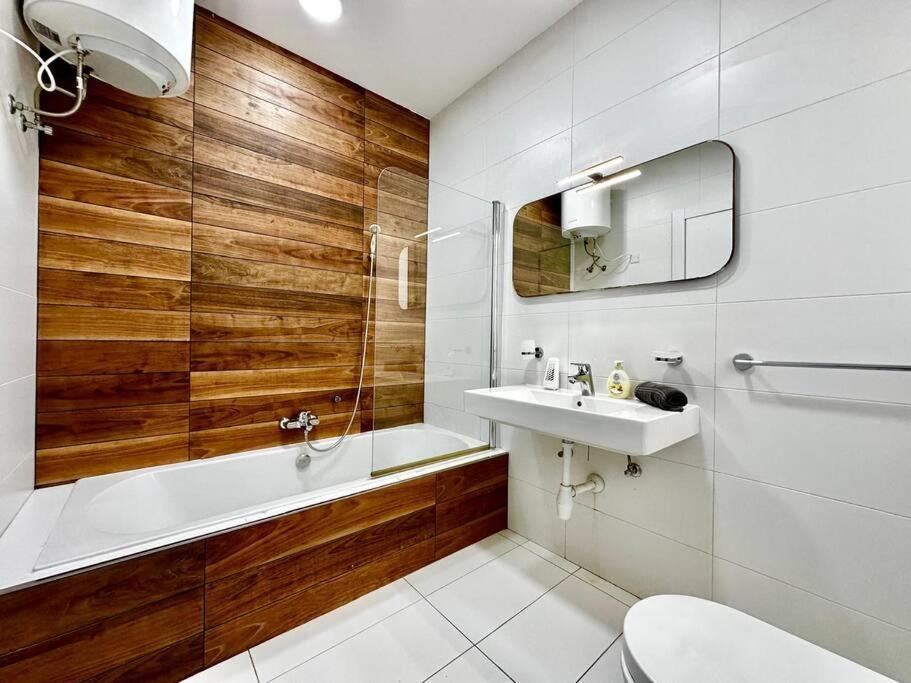 Modern Retreat In The Heart Of St Julian