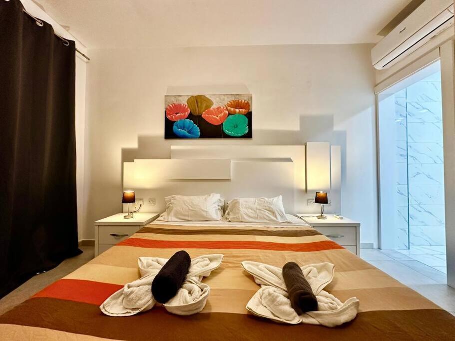 Modern Retreat In The Heart Of St Julian *