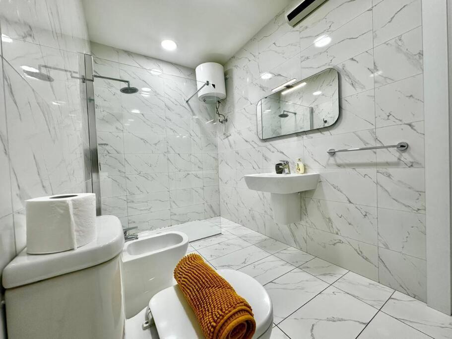 Modern Retreat In The Heart Of St Julian *